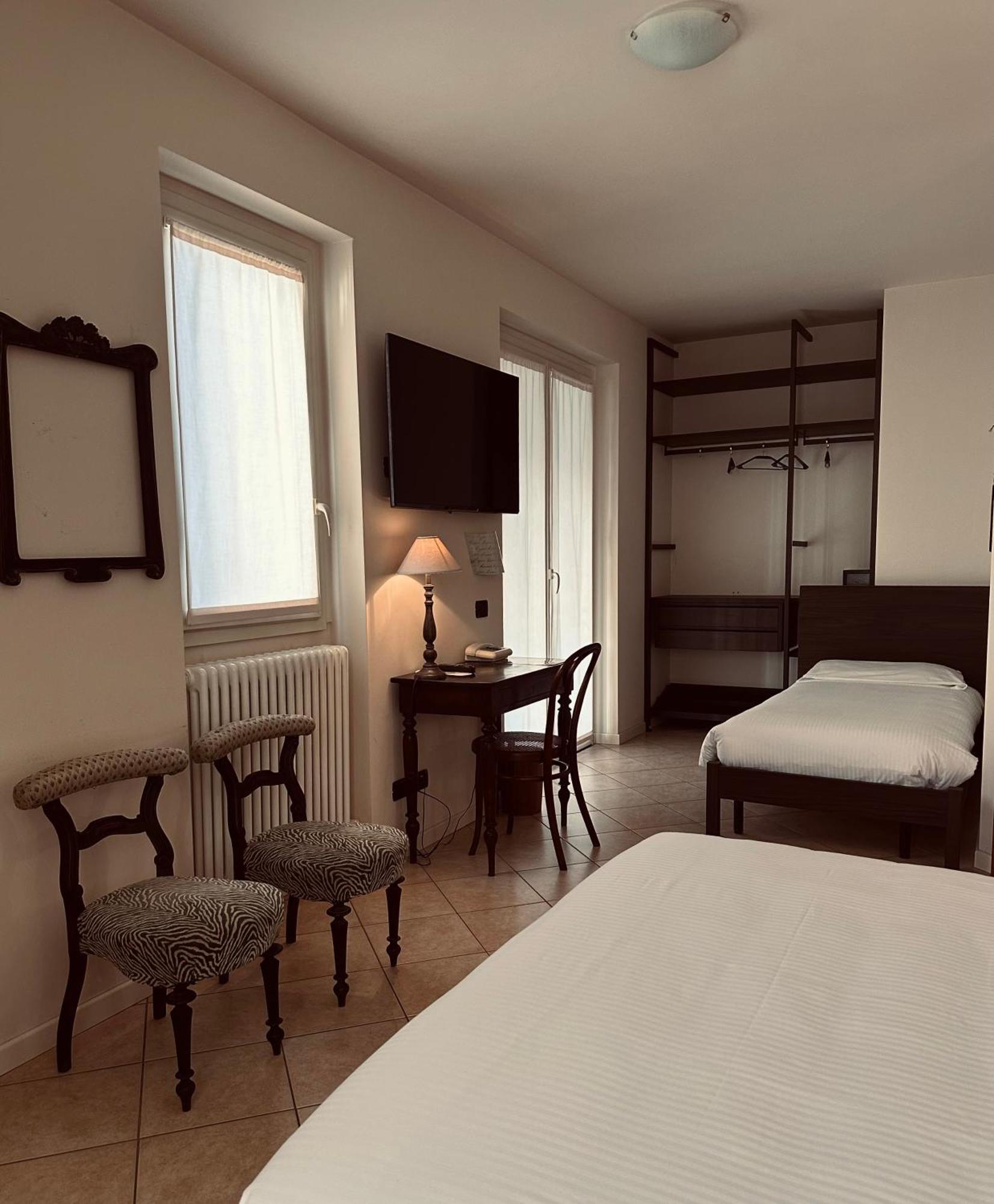 Hotel Ristorante San Giuseppe Τσερνόμπιο Εξωτερικό φωτογραφία