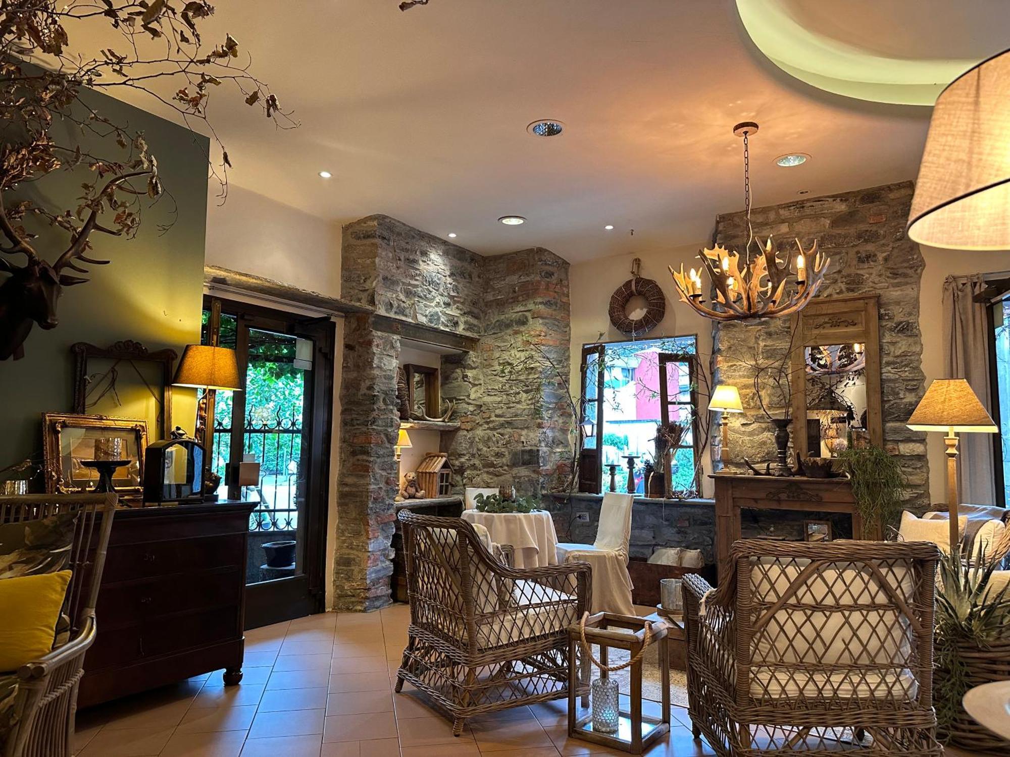 Hotel Ristorante San Giuseppe Τσερνόμπιο Εξωτερικό φωτογραφία